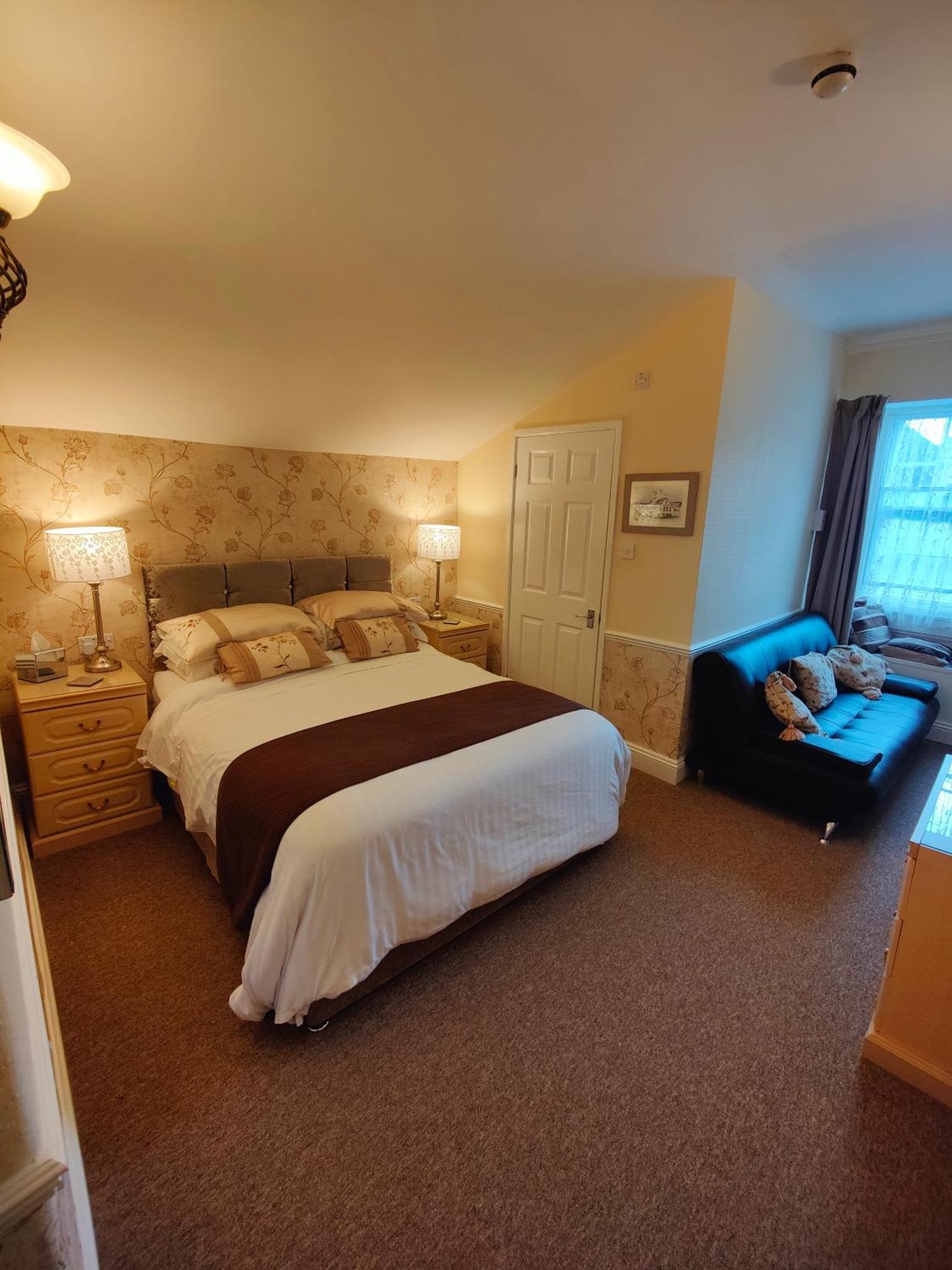 Hotel The Pack O' Cards Combe Martin Esterno foto